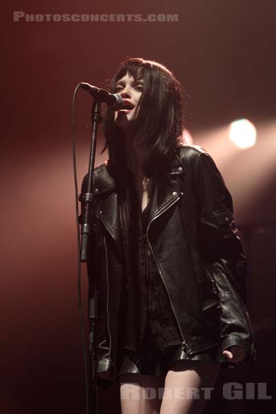 SKY FERREIRA - 2013-11-02 - PARIS - Grande Halle de La Villette - 